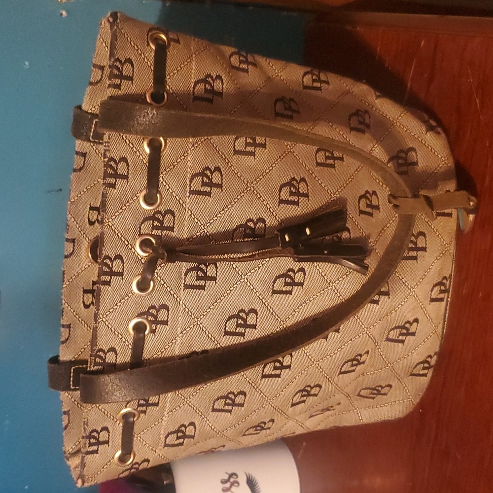 Dooney & Bourke Bag